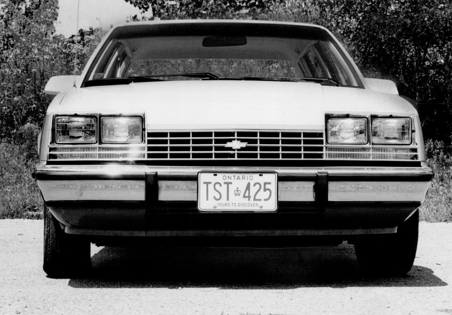  Chevrolet Celebrity Sedan (W19) 1982 года  (фото 3 из 13)